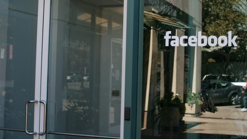 Бизнес и финансы: Facebook открывает офис в Лондоне