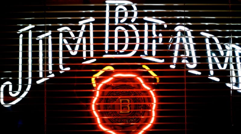 Досуг: Американский производитель виски Jim Beam создал "умного собутыльника"