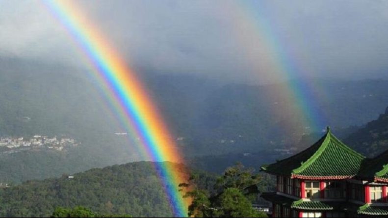 В мире: Девятичасовая радуга в Тайбэе побила рекорд Йоркшира