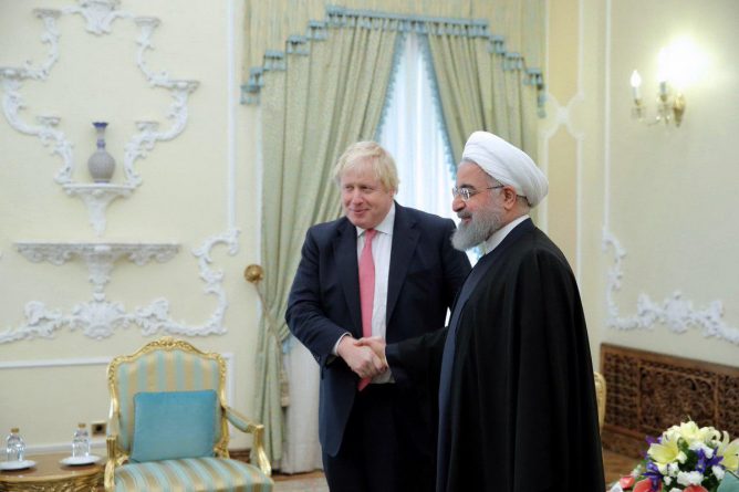 Политика: Борис Джонсон уехал из Ирана с пустыми руками