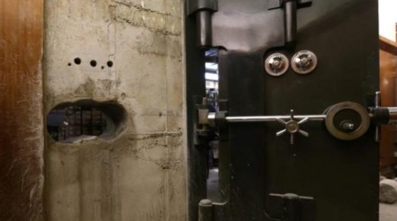 Ограбление в Хаттон Гарден стало лучшей рекламной кампанией для ювелирного квартала Лондона 24122017 Популярное: Ограбление в Хаттон Гарден стало лучшей рекламной кампанией для ювелирного квартала Лондона