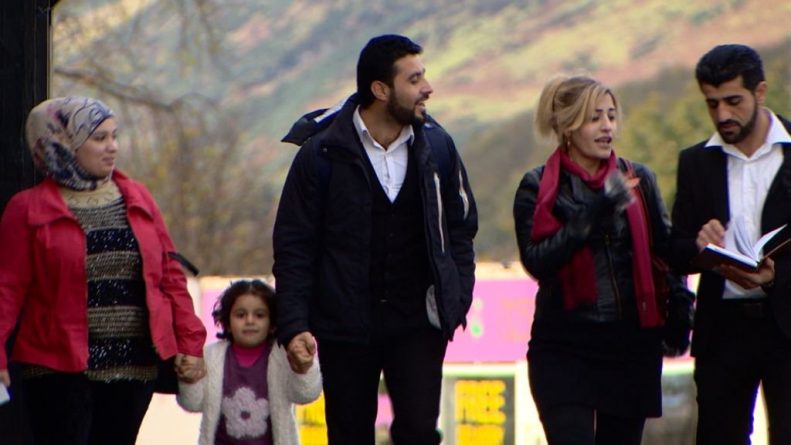 Политика: Шотландия примет две тысячи сирийских беженцев