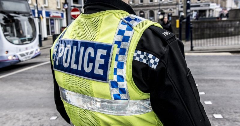 Происшествия: Полицейские Великобритании пострадали от пьяных хулиганов в рождественские выходные