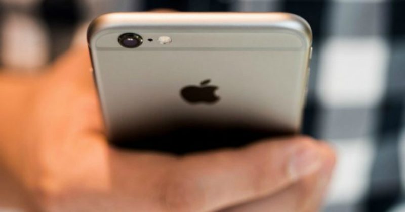 Технологии: Apple принес свои извинения за медленную работу iPhone