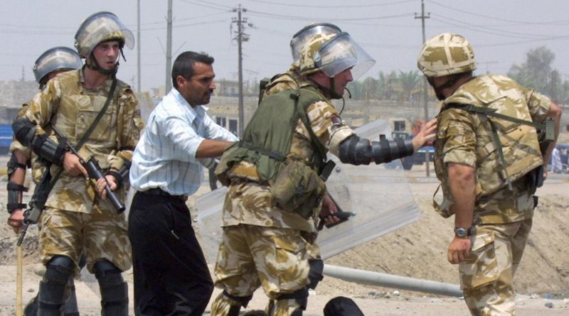 Британское Минобороны выплатит компенсацию пострадавшим иракцам 14122017 Закон и право: Британское Минобороны выплатит компенсацию пострадавшим иракцам