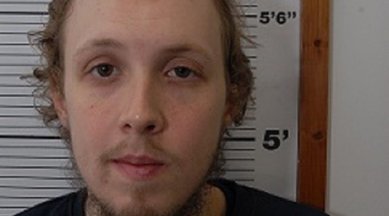 Новообращенный мусульманин, которого беременная жена сдала полиции, приговорен к тюремному сроку 22122017 Без рубрики: Новообращенный мусульманин, которого беременная жена сдала полиции, приговорен к тюремному сроку