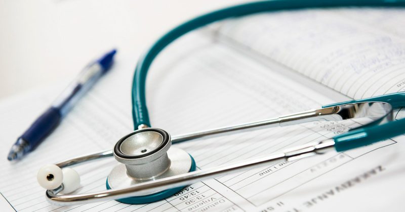 Здоровье и красота: Плата за услуги медицинской системы NHS для иностранцев