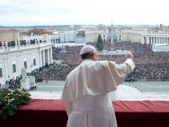Папа римский призвал к миру
