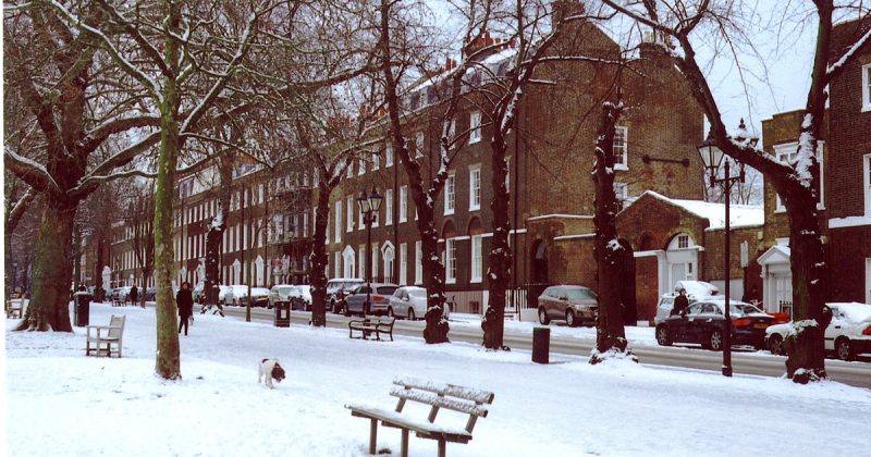 Погода: Снегопад и гололедица на дорогах Лондона могут парализовать движение транспорта
