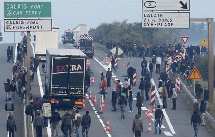 Франция за новое соглашение о мигрантах с Великобританией