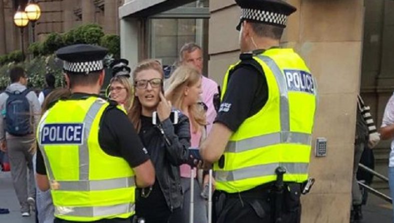 Происшествия: Полиция разыскивает грабителя, напавшего на пенсионерку в Эдинбурге