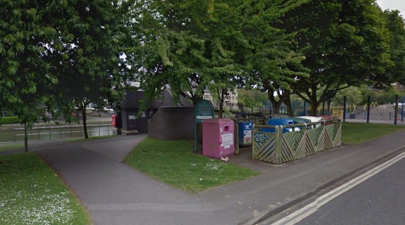 Подозреваемые в смерти подростка в Оксфорде предстали перед судом 09012018 Закон и право: Подозреваемые в смерти подростка в Оксфорде предстали перед судом