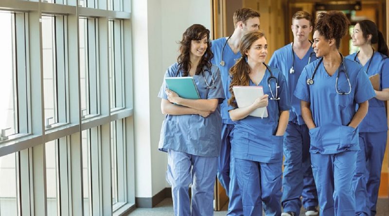 Общество: Студенты медицинских вузов заменят медсестер в больницах