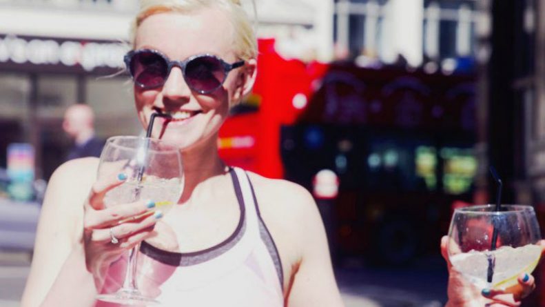 Досуг: Лондонцы готовят кроссовки к пивному, эротическому и джин-забегу