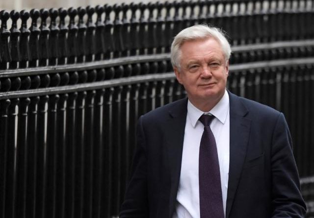 Политика: Brexit: Дэвид Дэвис дразнит своих коллег из Евросоюза