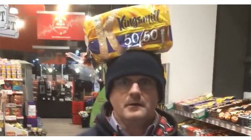 Политика: Депутат Шинн Фейн приносит извинения за твит в годовщину расправы в Кингсмилле