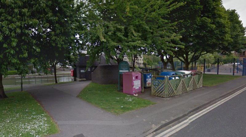 Происшествия: В Оксфорде зарезали подростка