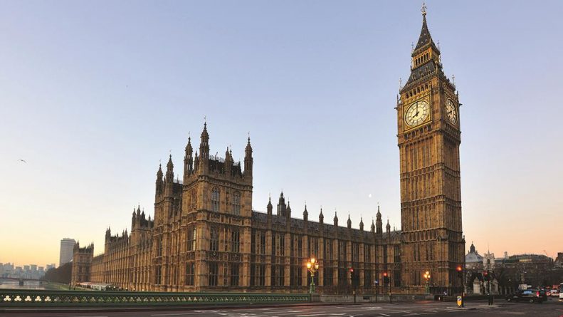 Недвижимость: Пожары и засоры канализации: здание британского парламента нуждается в срочном ремонте