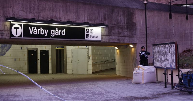 В мире: В метро Стокгольма взрыв: один погибший и один раненый