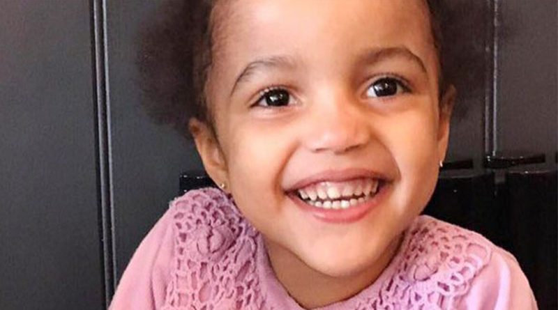 Общество: Четырехлетняя британская девочка найдена в Испании спустя восемь месяцев после исчезновения