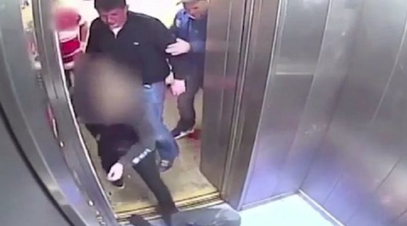 Происшествия: Друга детства оставили в лифте умирать