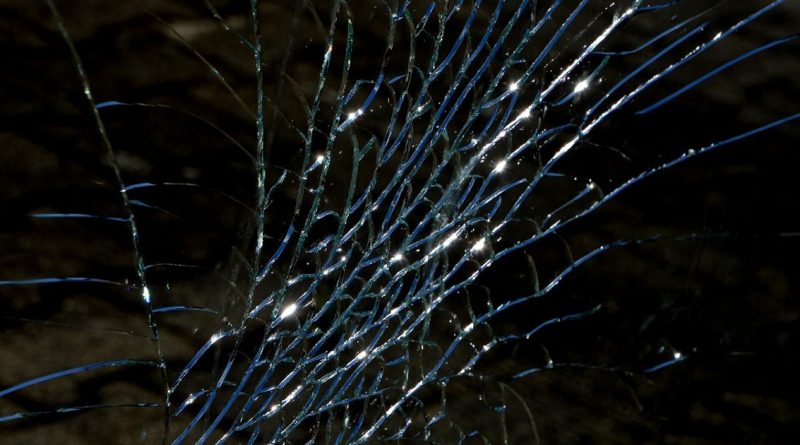 Туристический автобус слетел с трассы и перевернулся: есть пострадавшие 30012018 Происшествия: Туристический автобус слетел с трассы и перевернулся: есть пострадавшие