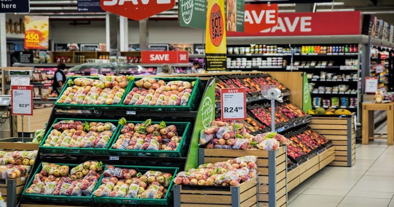 Лайфхаки и советы: Хитрости супермаркетов: как не переплачивать за идентичные товары