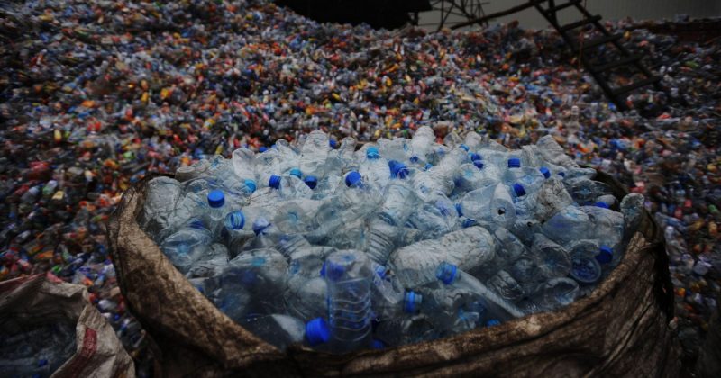 Бизнес и финансы: Китай оставил Великобританию с огромными пластиковыми отходами