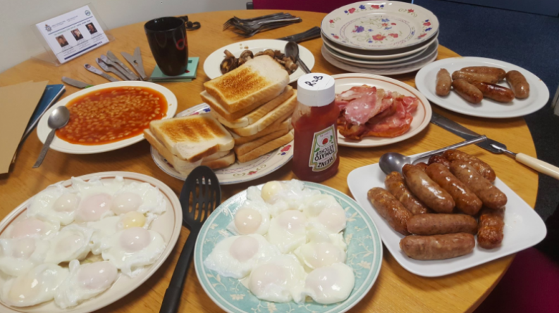 Общество: Вегетарианцы возмущены завтраком британских полицейских