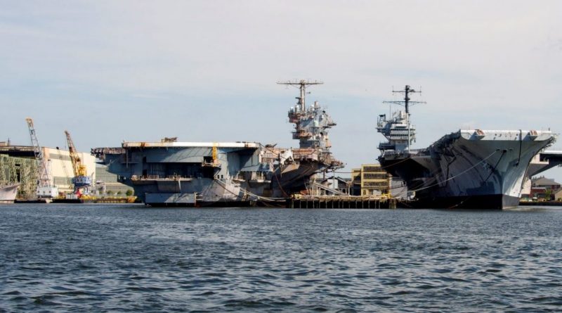 Политика: Cокращение расходов на военно-морские силы может "подорвать безопасность Великобритании"