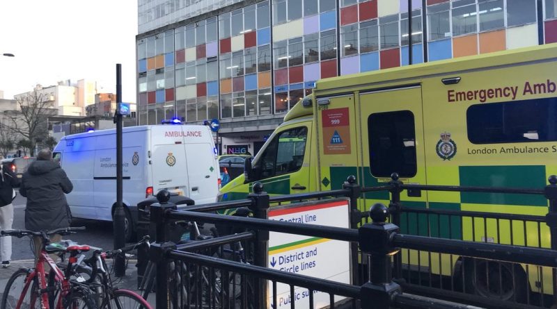 Происшествия: Женщина попала под поезд в Лондоне