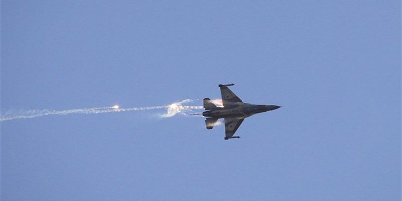 В мире: Война в Сирии: израильский истребитель F-16 был сбит сирийской системой ПВО