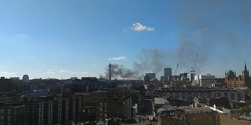 Происшествия: Пожар на Грейт-Портленд-стрит в центре Лондона: на место происшествия прибыли более 50-ти пожарных