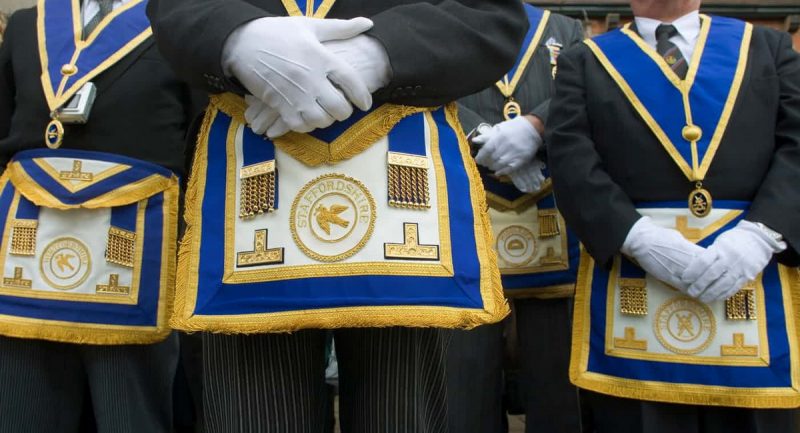Политика: В британском парламенте активно действуют масонские ложи