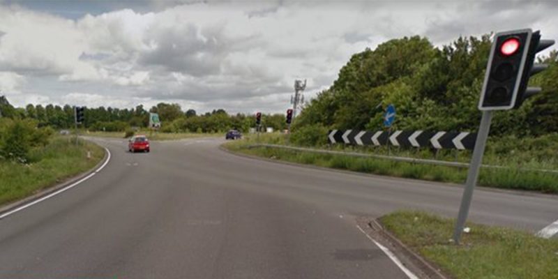 Происшествия: В дорожной аварии на A426 возле Черчовера погибли женщина с ребенком