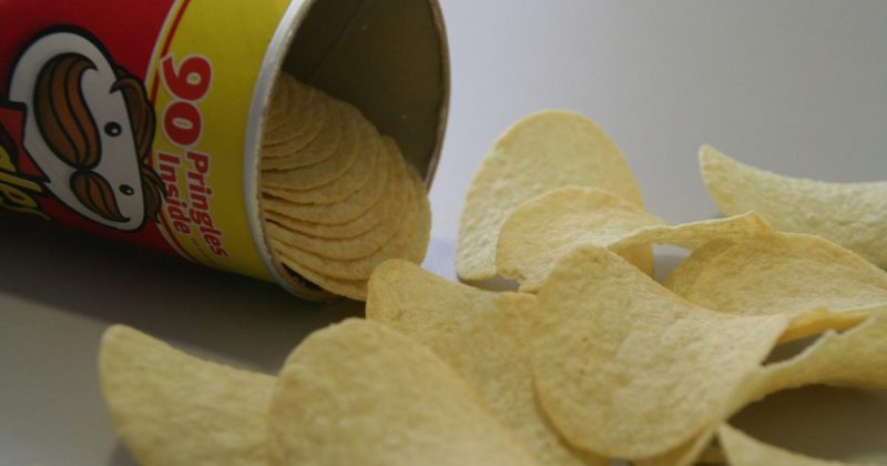 Происшествия: Беркшир: из местных конюшен воруют... чипсы Pringles