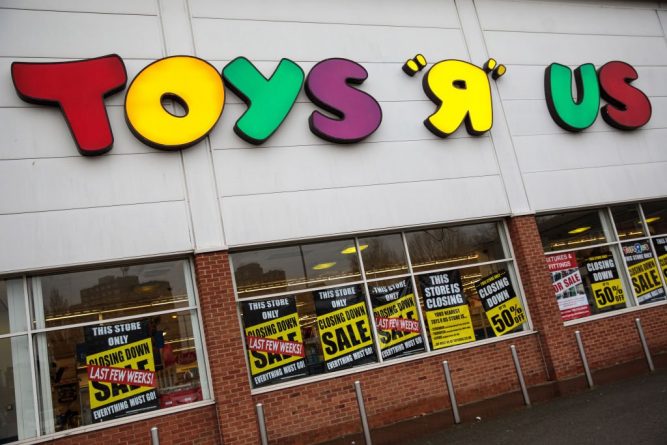 Распродажа: Toys R Us закрывает все магазины в Великобритании