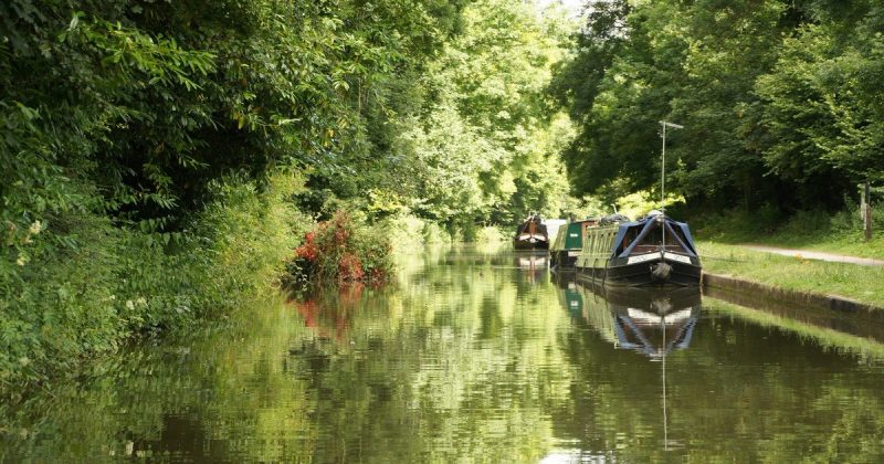 Путешествия: 10 идеальных мест для прогулок вдоль рек и каналов Британии