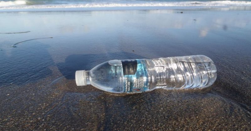 Общество: Британцам будут возвращать деньги за использованные бутылки в рамках борьбы с пластиковым мусором
