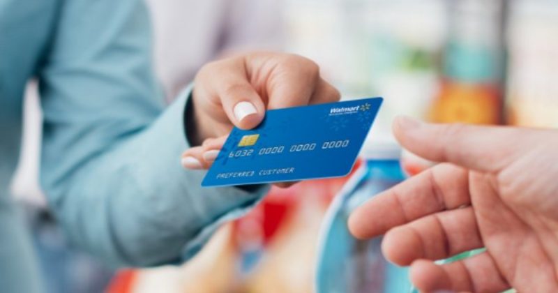 Бизнес и финансы: Магазины продолжают незаконно снимать с покупателей комиссию за использование кредитки