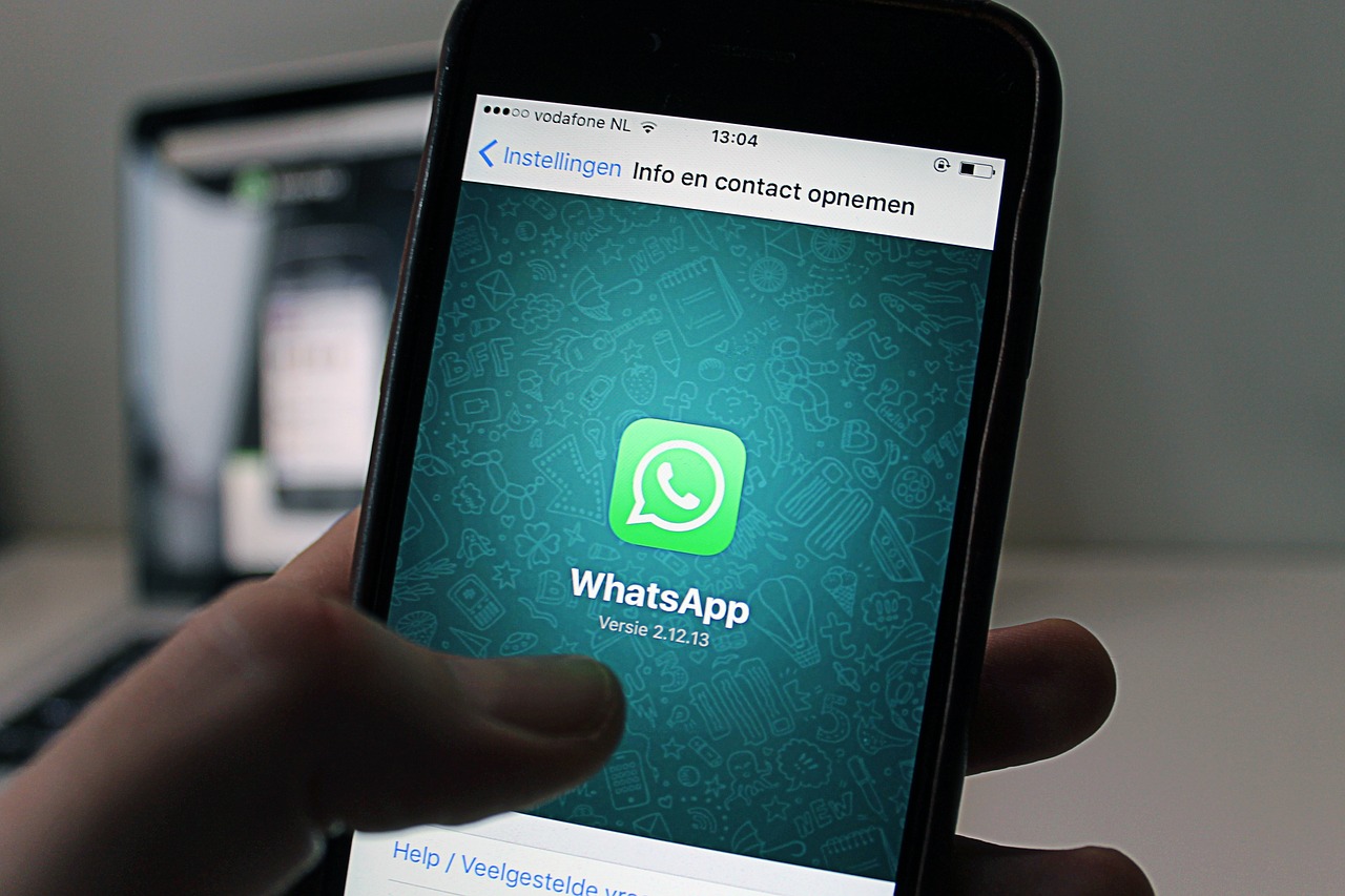 Полезные функции WhatsApp: как восстановить удаленное фото или видео