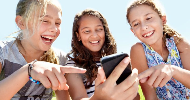 Технологии: 9 популярных подростковых приложений, которые должны насторожить родителей