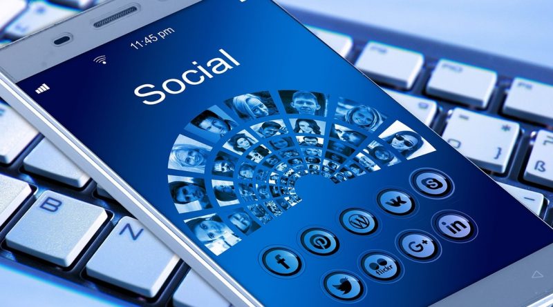 Досуг: 6 негативных воздействий на человека со стороны социальных сетей