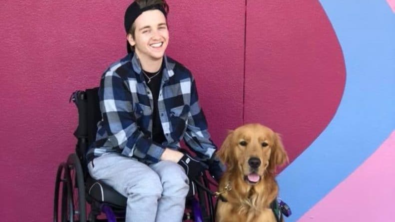 Общество: Парень-инвалид объяснил, почему всегда необходимо спрашивать, прежде чем помогать людям с ограниченными возможностями