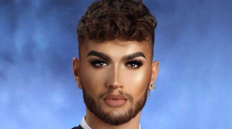 Подросток потратил 4 часа на макияж для выпускного альбома. Вот, что получилось 07052018 Здоровье и красота: Подросток потратил 4 часа на макияж для выпускного альбома. Вот, что получилось