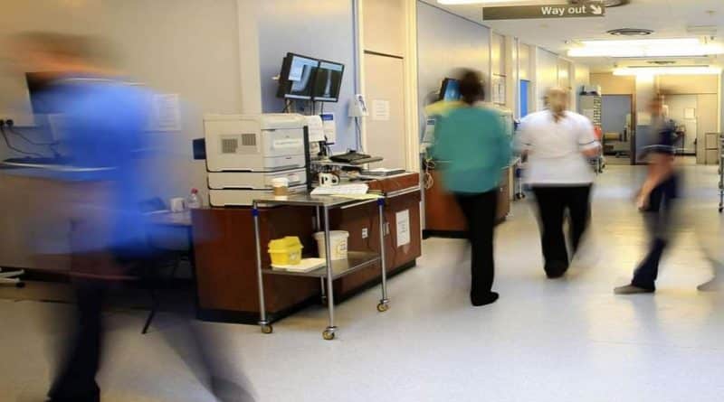 Здоровье и красота: Кризис NHS: Home Office вынуждает опытных врачей покидать страну, отказывая им в визе