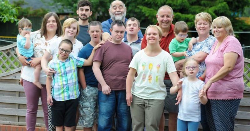 Общество: Посмотрите внимательно на это семейное фото, и вы поймете, какой подвиг совершила эта семья