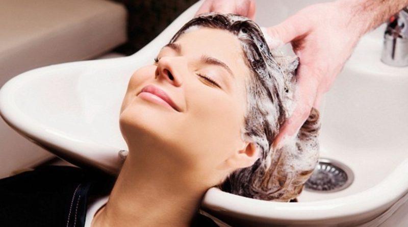 Здоровье и красота: Врачи выписывают бесплатные рецепты на шампунь и гель для душа, а NHS теряет миллионы в год