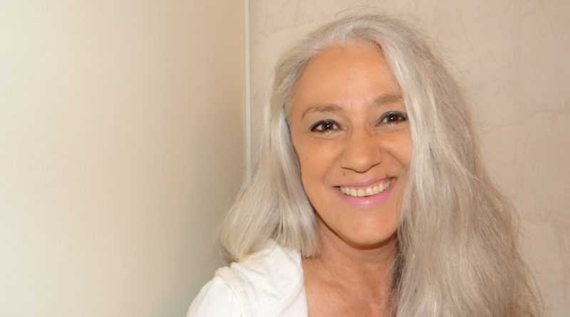 Почему больше женщин становится седыми еще до 40 лет и как вы можете это предотвратить 31072018 Без рубрики: Почему больше женщин становится седыми еще до 40 лет и как вы можете это предотвратить