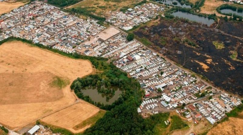 В самом большом нелегальном поселении в Европе жилье сдают за £100 в неделю 24072018 Недвижимость: В самом большом нелегальном поселении в Европе жилье сдают за £100 в неделю